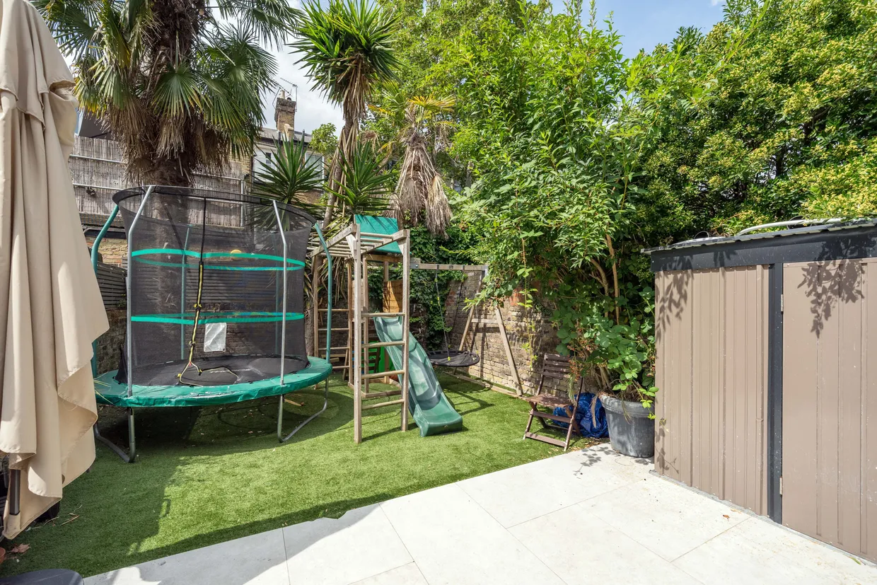 Fernhead Road, London, W9 photo 8