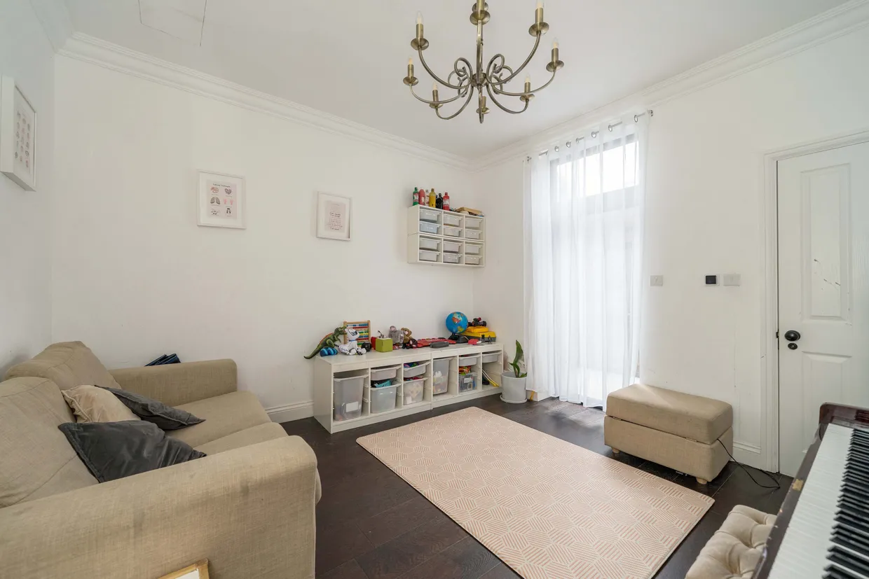 Fernhead Road, London, W9 photo 16