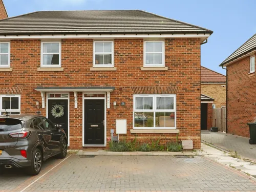 Woodland Crescent, Hatfield, Doncasterphoto