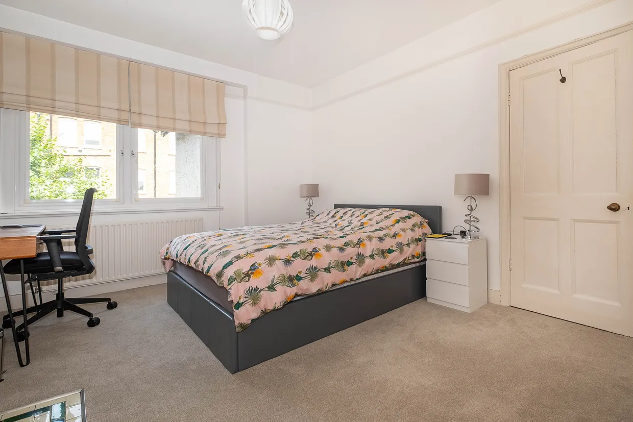 Compton Road, London, SW19 photo 10