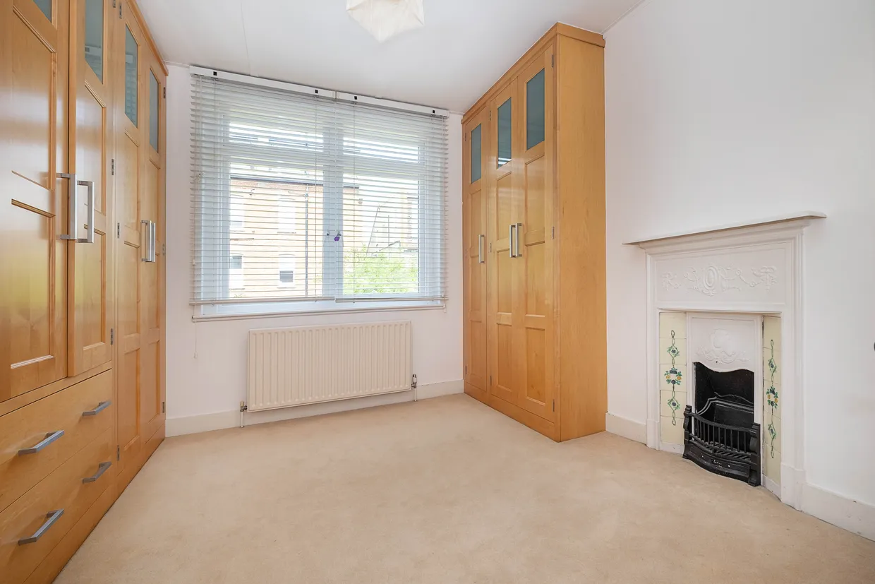 Compton Road, London, SW19 photo 15