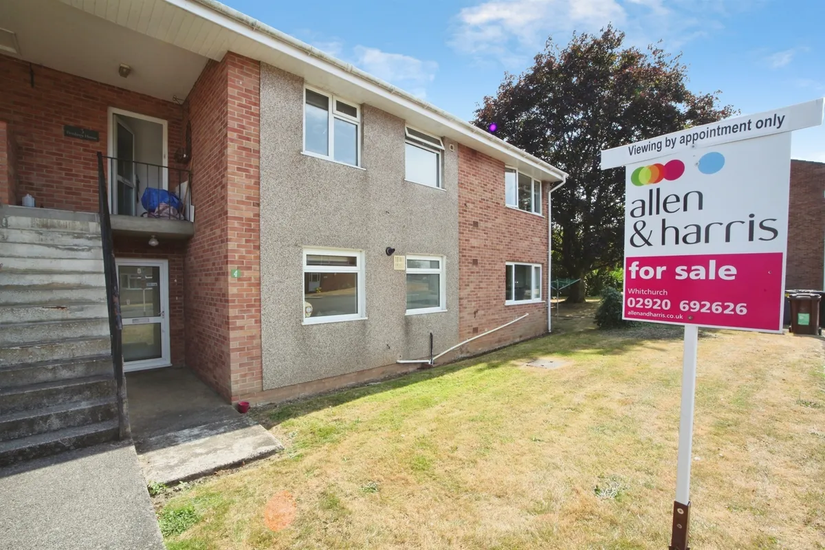 Bishops Close, Whitchurch, Cardiff