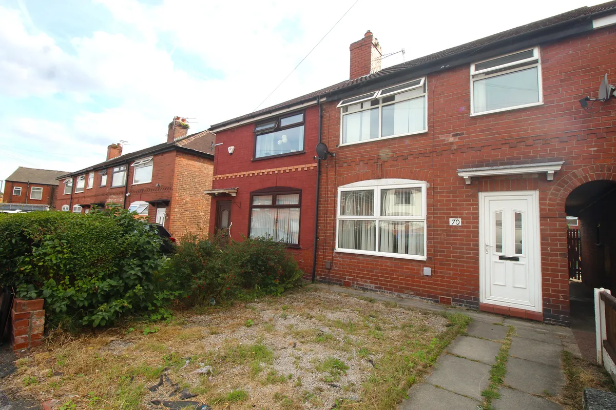 3-Bedroom Semi-Detached Home To Rent, Shelley Road, Chadderton, Oldham, OL9