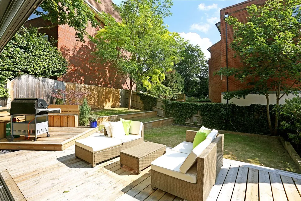 Southridge Place, LONDON, SW20 photo 4