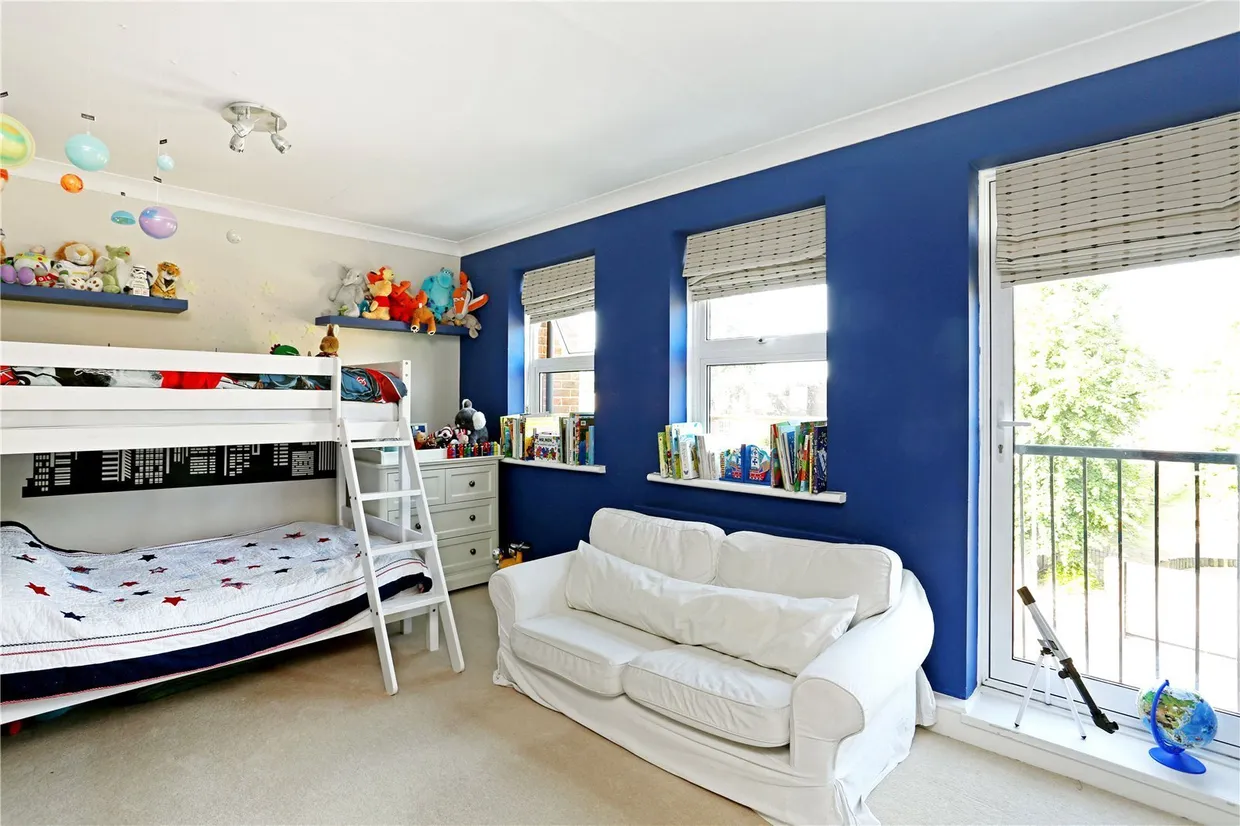 Southridge Place, LONDON, SW20 photo 9