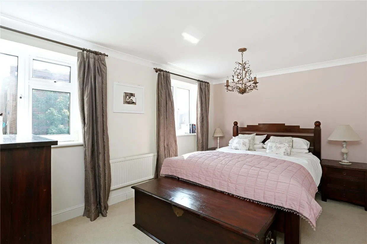 Southridge Place, LONDON, SW20 photo 11
