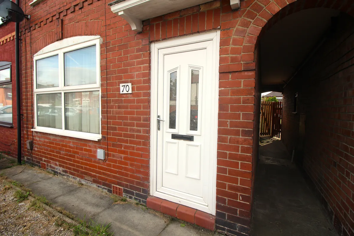 3-Bedroom Semi-Detached Home To Rent, Shelley Road, Chadderton, Oldham, OL9