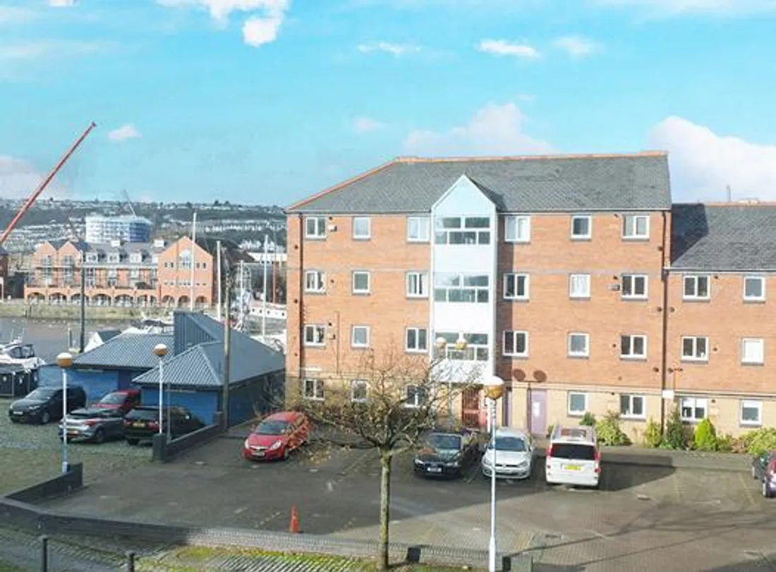 Property photo 2