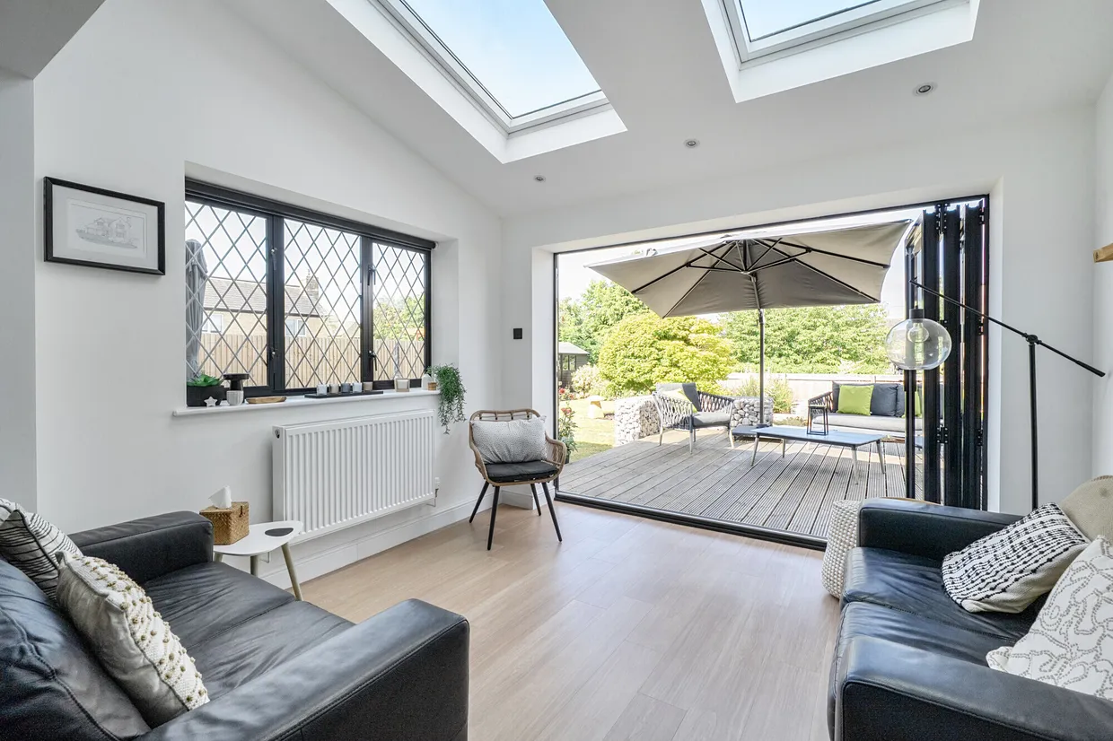 Stoke Park Court, Bishops Cleeve, Cheltenham, GL52 photo 6