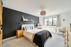 Stoke Park Court, Bishops Cleeve, Cheltenham, GL52 photo 7