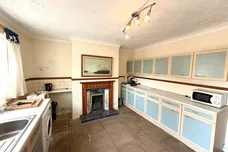 Pontefract Road, Castleford