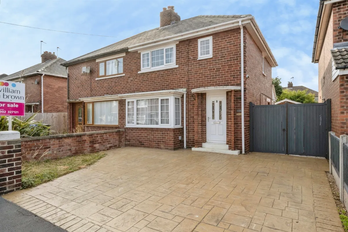 Churchill Avenue, Off York Road, Doncaster