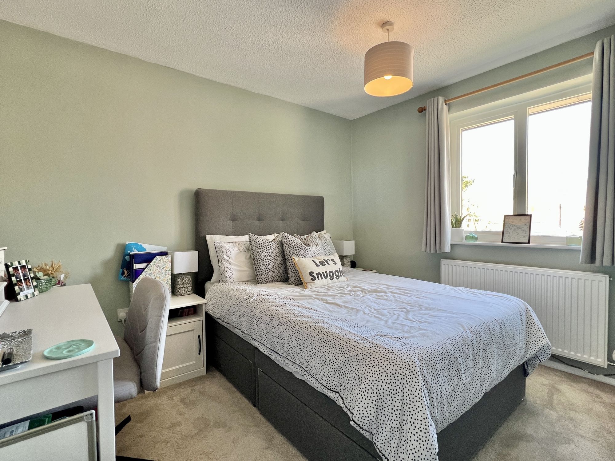 Derwent Grove, Taunton - NO onward chain! Image 13