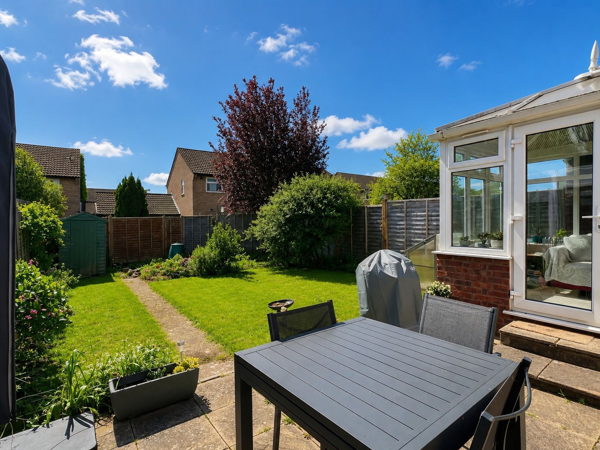 Derwent Grove, Taunton - NO onward chain! Image 16