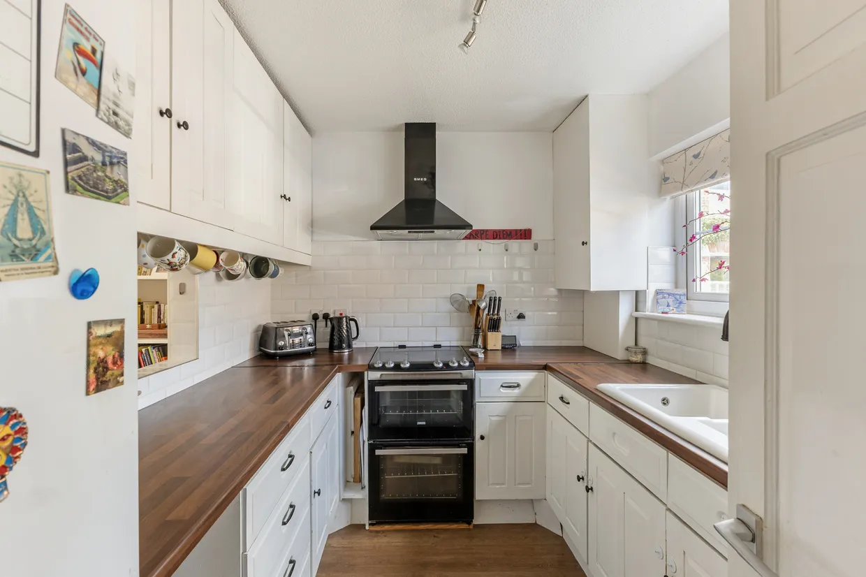 Hearne Road, London, W4 photo 6