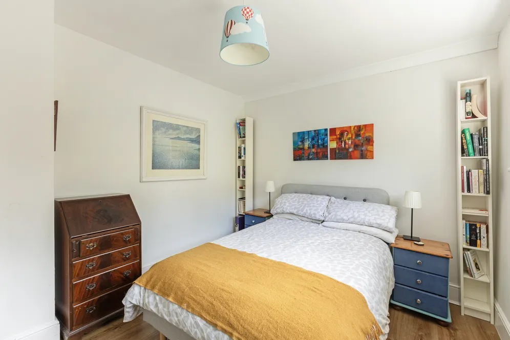 Hearne Road, London, W4 photo 10