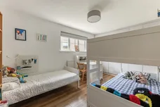 Hearne Road, London, W4 photo 13
