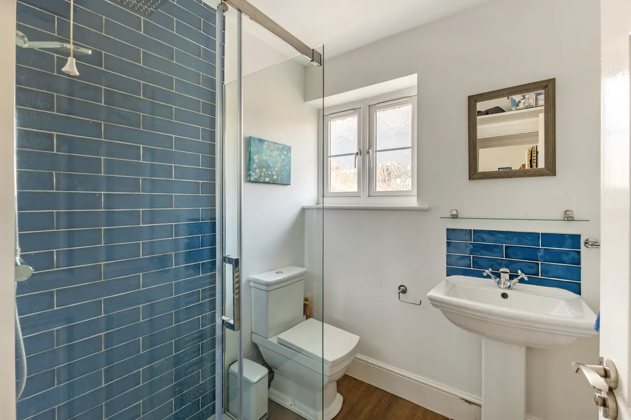 Hearne Road, London, W4 photo 18