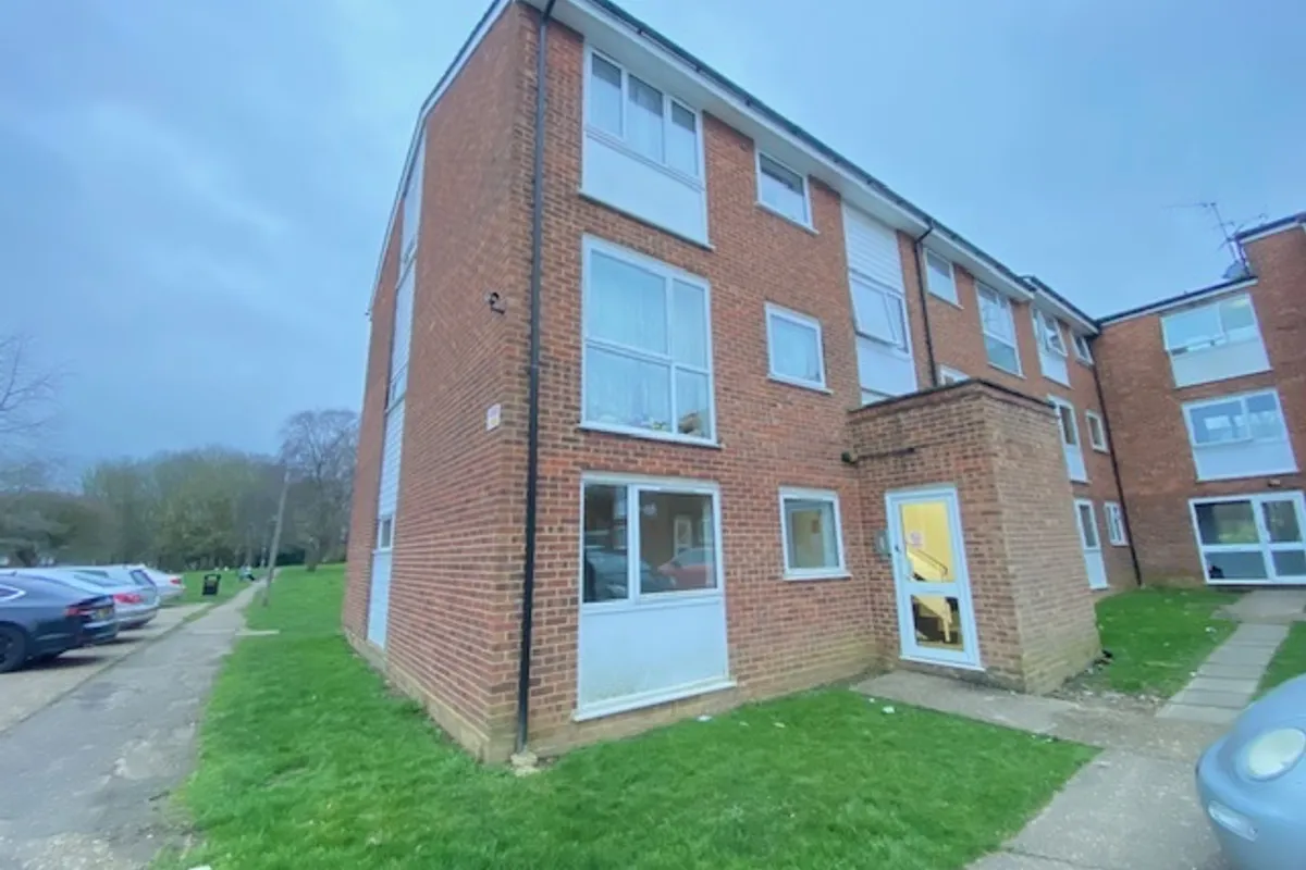 Milton Dene, HEMEL HEMPSTEAD