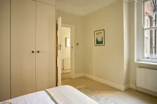 Sutton Lane North, London, W4 photo 14