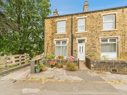 Royds Avenue, Linthwaite, Huddersfieldphoto