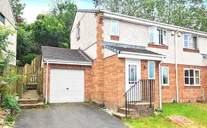 Pollards Way, Saltash, Cornwall, PL12 photo