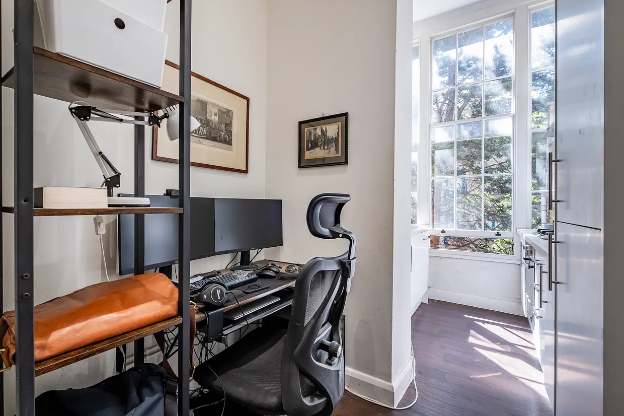 Claverton Street, London, SW1V photo 5