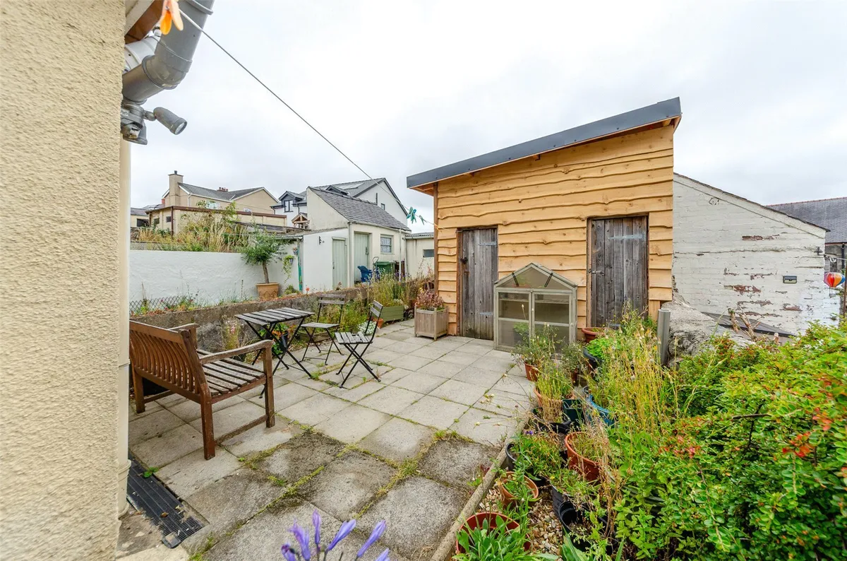 Llanrug, Caernarfon, Gwynedd, LL55