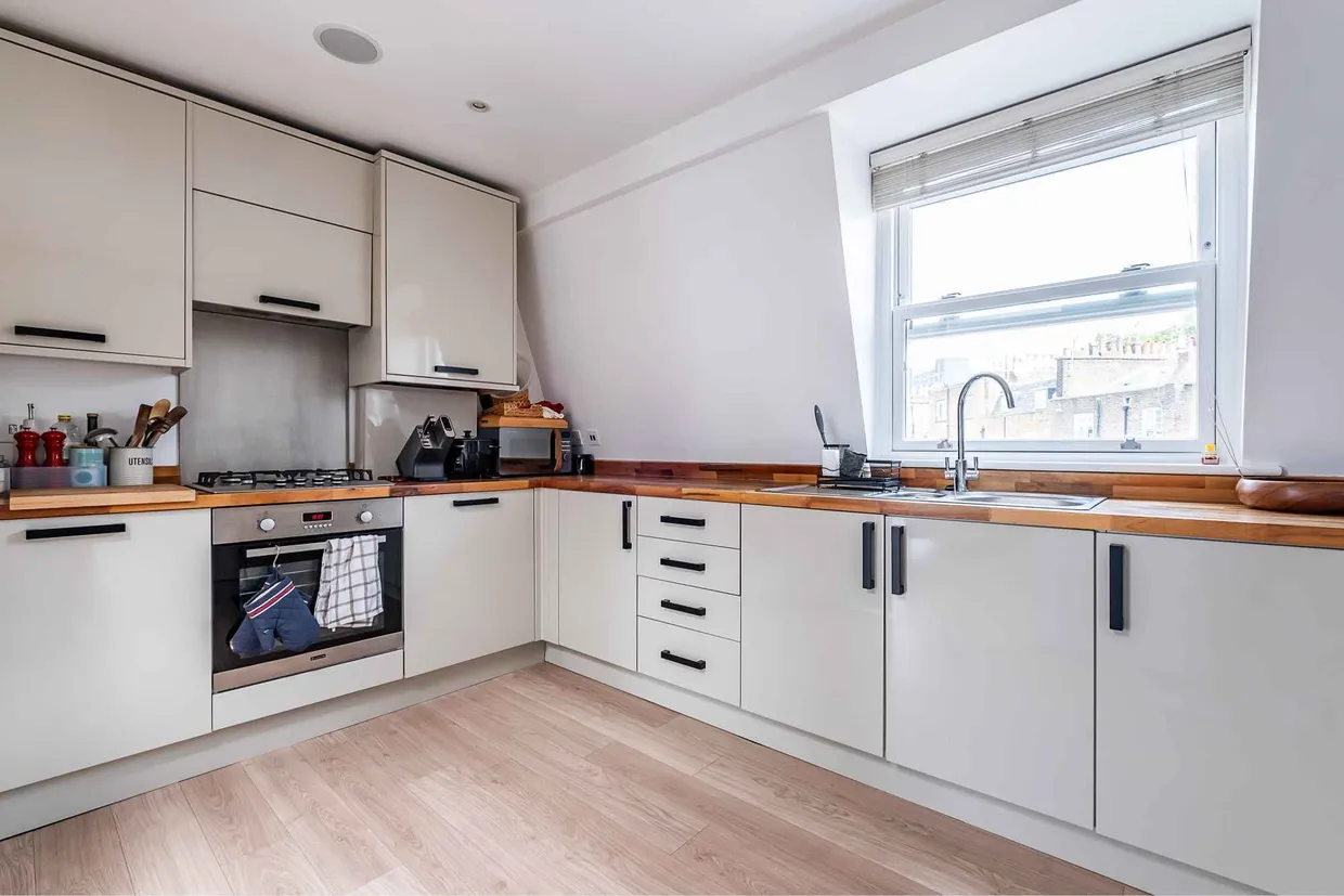 Westbourne Crescent, London, W2 photo 4
