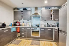 Bouverie Court, Leeds