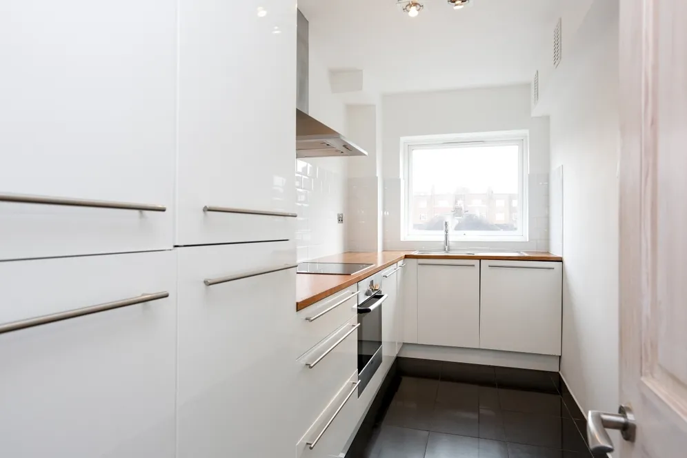 Claremont Road, Surbiton, KT6 photo 2
