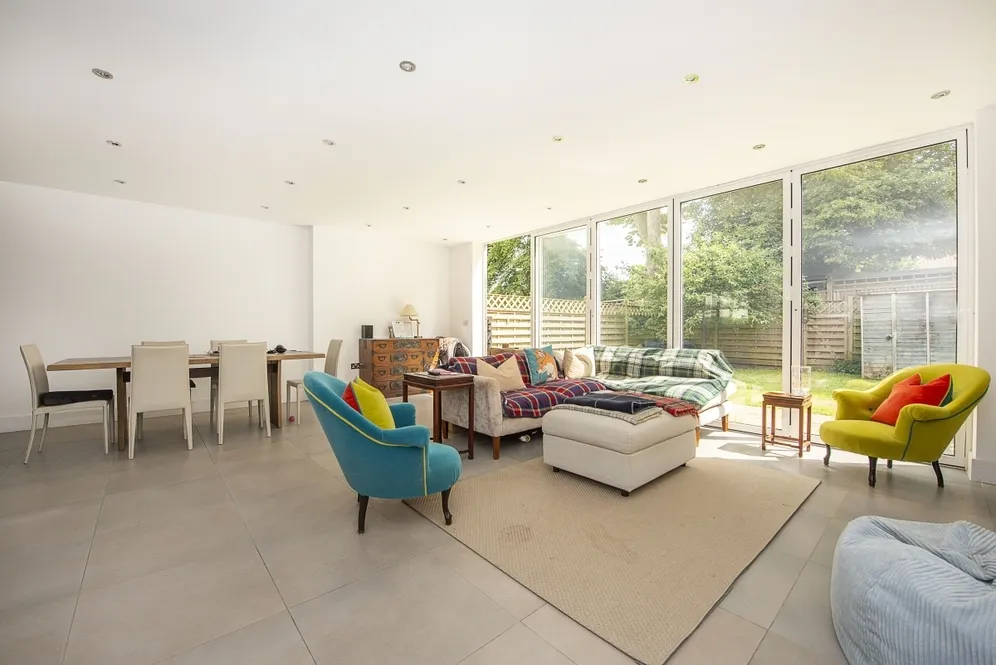 Emerald Square, SW15 photo 3