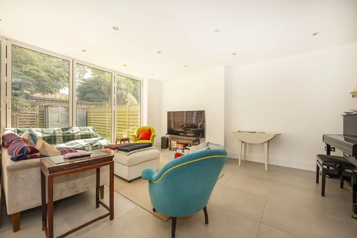 Emerald Square, SW15 photo 8