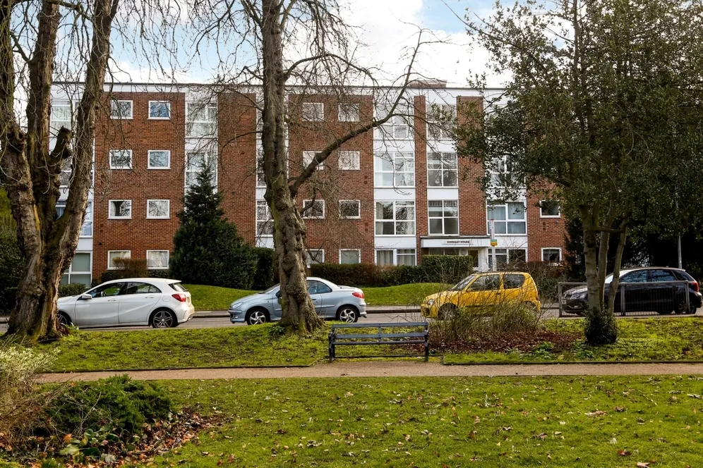 Claremont Road, Surbiton, KT6 photo 13