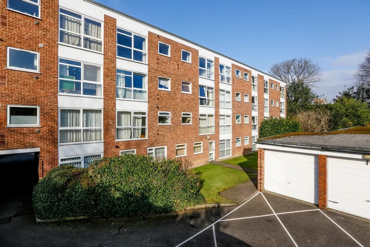 Claremont Road, Surbiton, KT6 photo 15