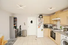 Avocet Close, Rugby