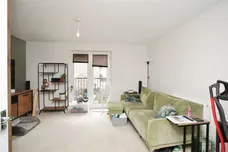 Avocet Close, Rugby