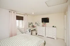 Avocet Close, Rugby
