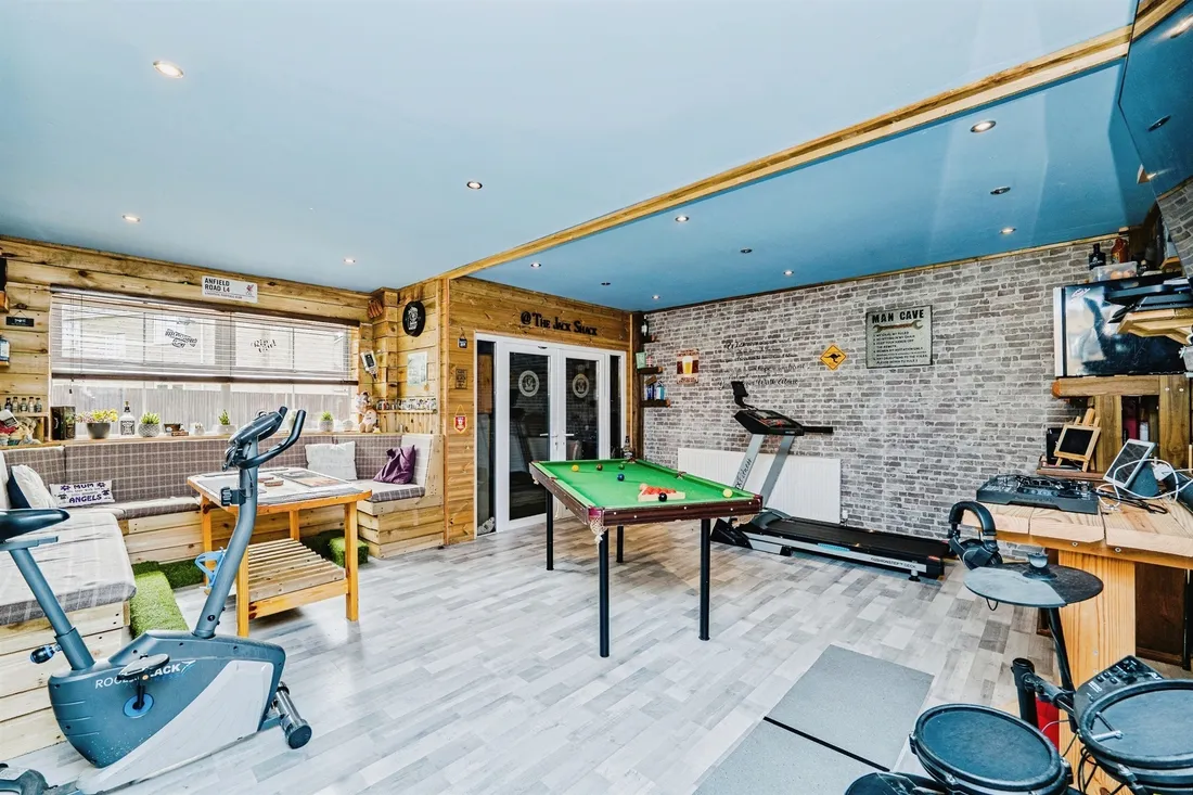 Property photo 28