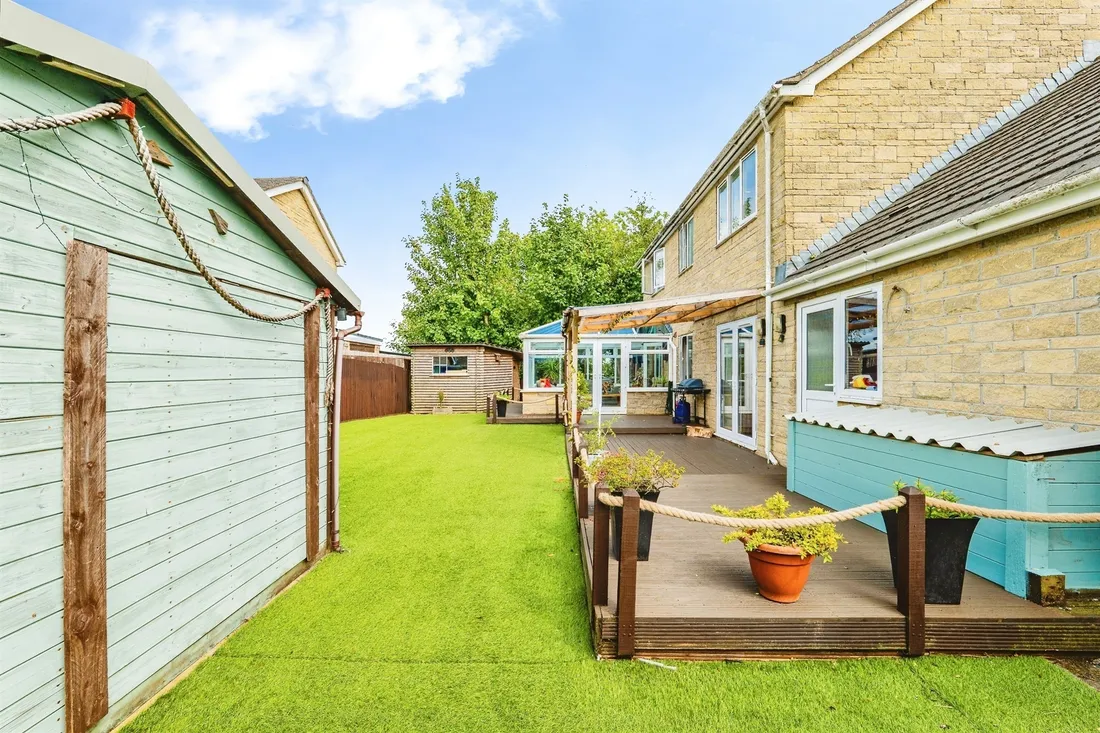 Property photo 32