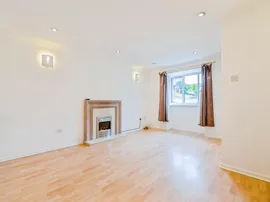 Oakleafe Drive, Pontprennau, Cardiff thumb 3