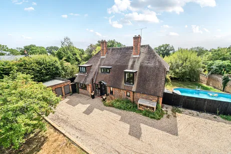 Longdown Road, Lower Bourne, Farnham, GU10