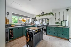Longdown Road, Lower Bourne, Farnham, GU10 photo 14