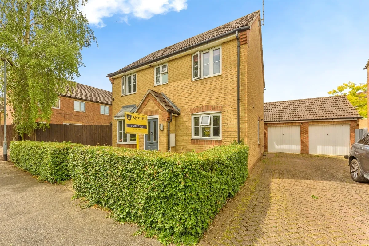 Elgar Way, STAMFORD