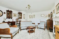 Earles Court, Retford