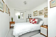 Earles Court, Retford