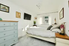 Earles Court, Retford