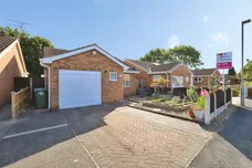 Earles Court, Retford
