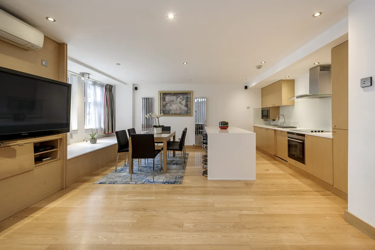 Brompton Road, London, SW3 photo 2