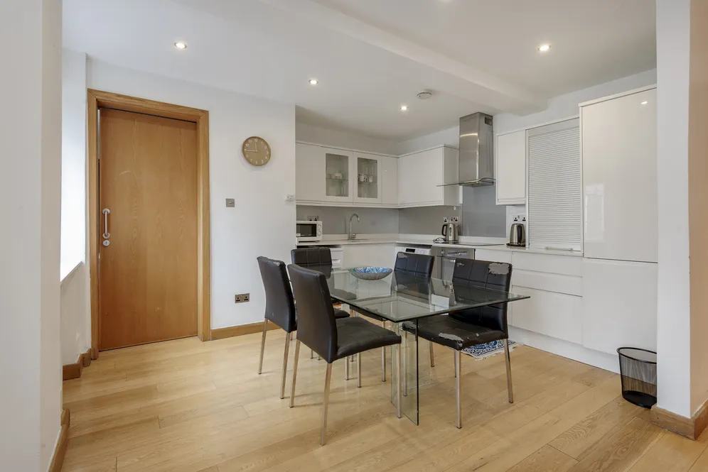 Brompton Road, London, SW3 photo 6